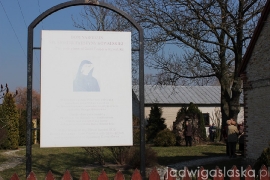 sladami_faustyny_02