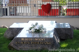 sladami_popieluszki_131