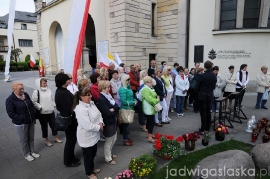 sladami_popieluszki_140