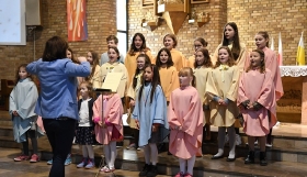 uwielbienie-boga-koncert-iskierek-01